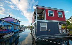 Fisherman's Wharf Bed & Breakfast 2*