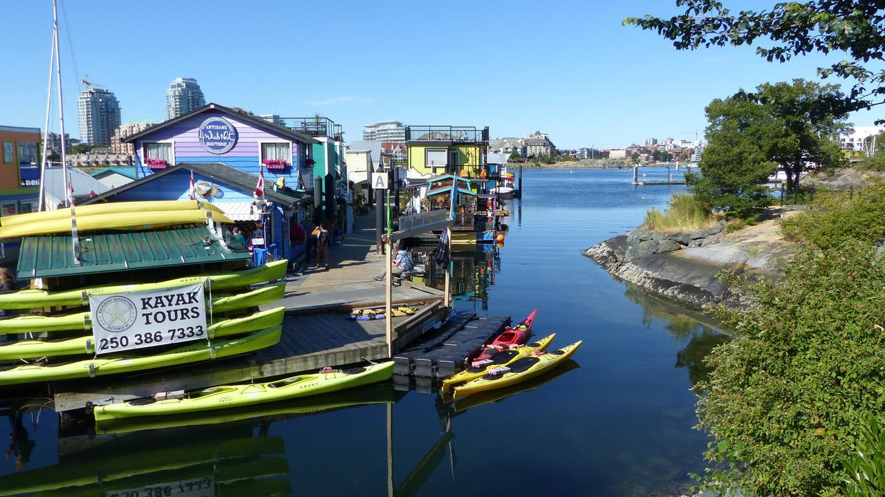 A Float Home B&B In Fisherman'S Wharf Victoria Exterior photo